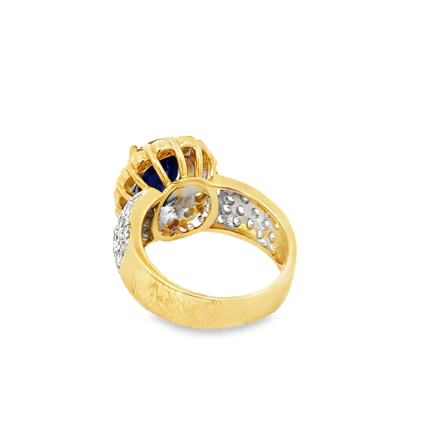 14K Yellow Gold Ring with Oval Sapphire & Diamond Halo – Brilliant Luxury Design