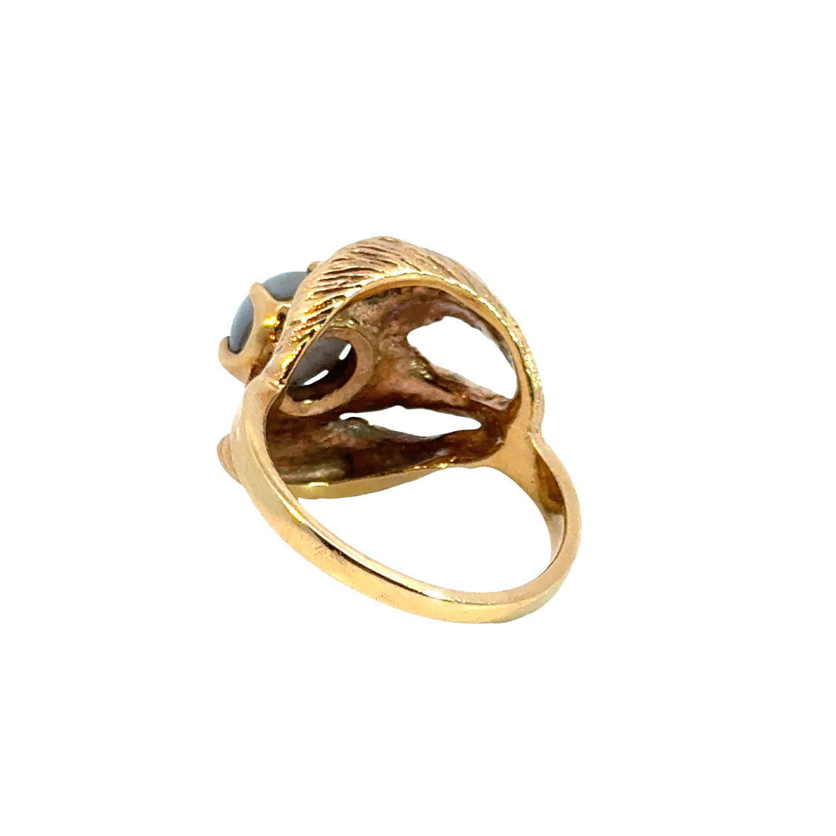 Artistic 14K Gold Leaf Ring with Radiant Star Sapphire Center