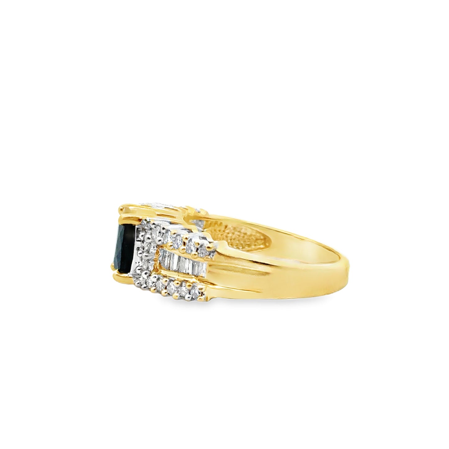 14K Yellow Gold Sapphire & Diamond Ring – Classic Elegance