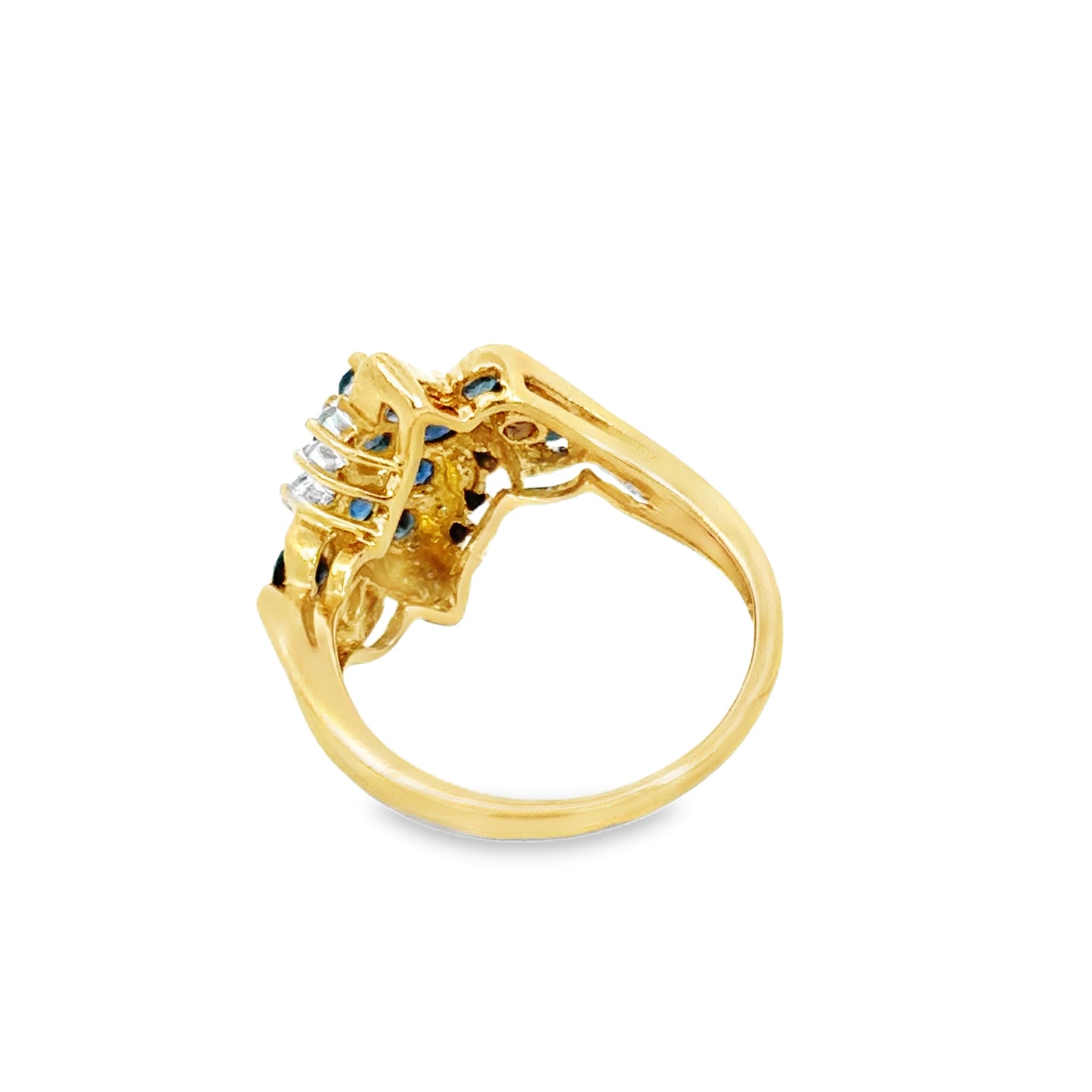 Retro Statement Ring in Yellow Gold with Sapphires and Diamonds