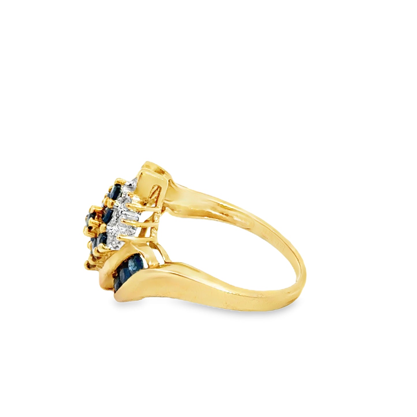 Retro Statement Ring in Yellow Gold with Sapphires and Diamonds