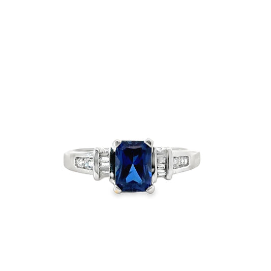 Elegant White Gold Sapphire Ring