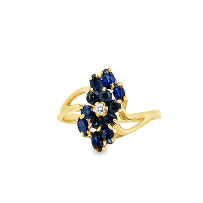Vintage-Inspired Sapphire & Diamond Ring in 14K Yellow Gold – Classic Bloom Design