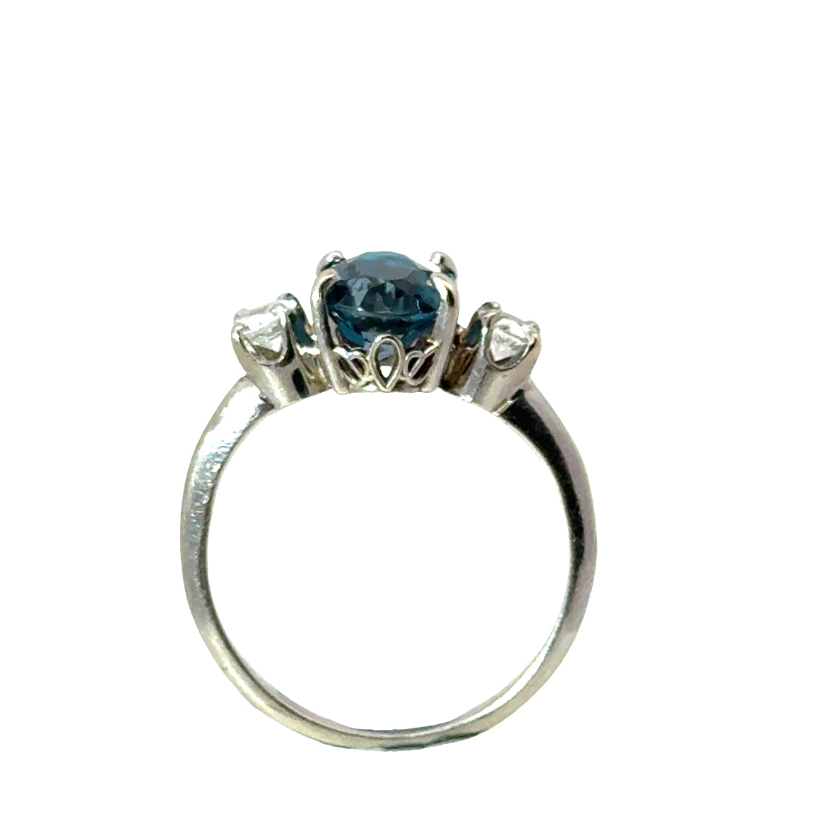 14K White Gold Blue Topaz & CZ Three-Stone Ring – Classic Sparkle