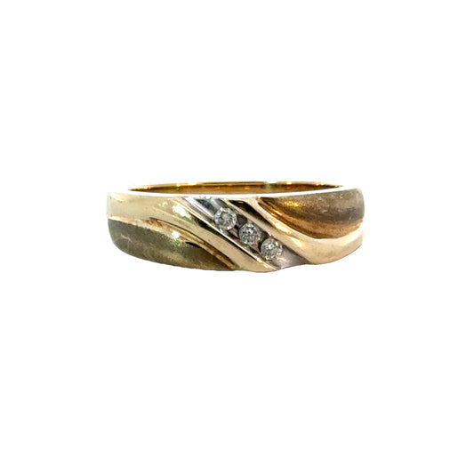 Sleek Polished & Matted Yellow Gold 3-Diamonds Men’s Ring