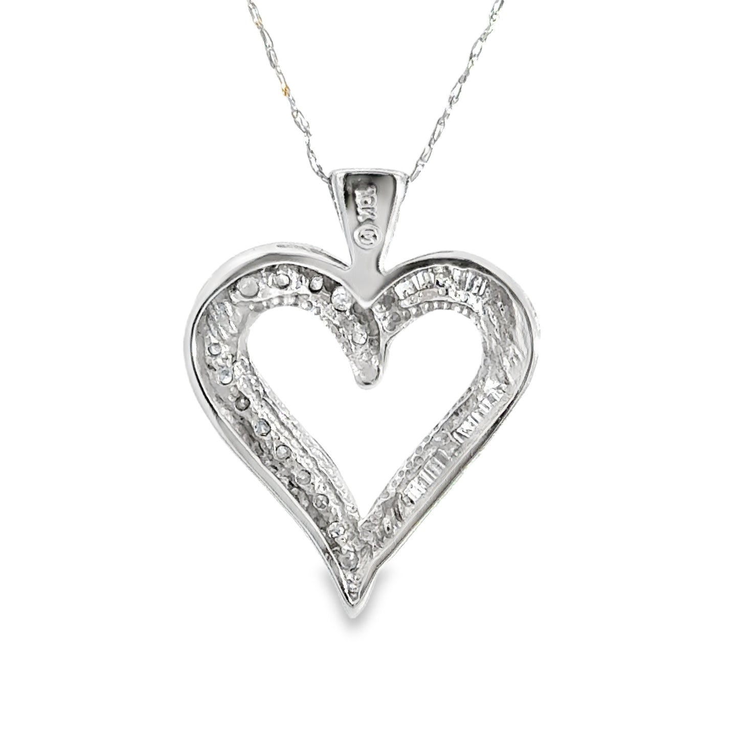 Lovely White Gold Heart Pendant