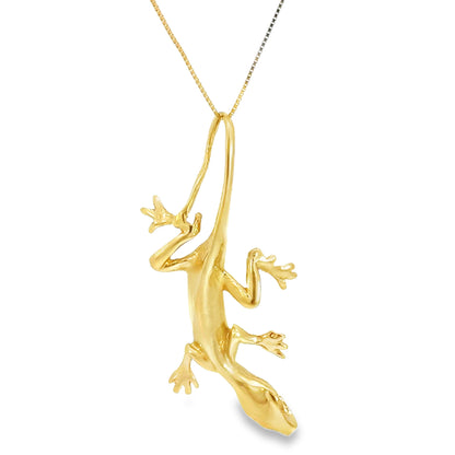 14K Yellow Gold Lizard Pendant – Whimsical Design