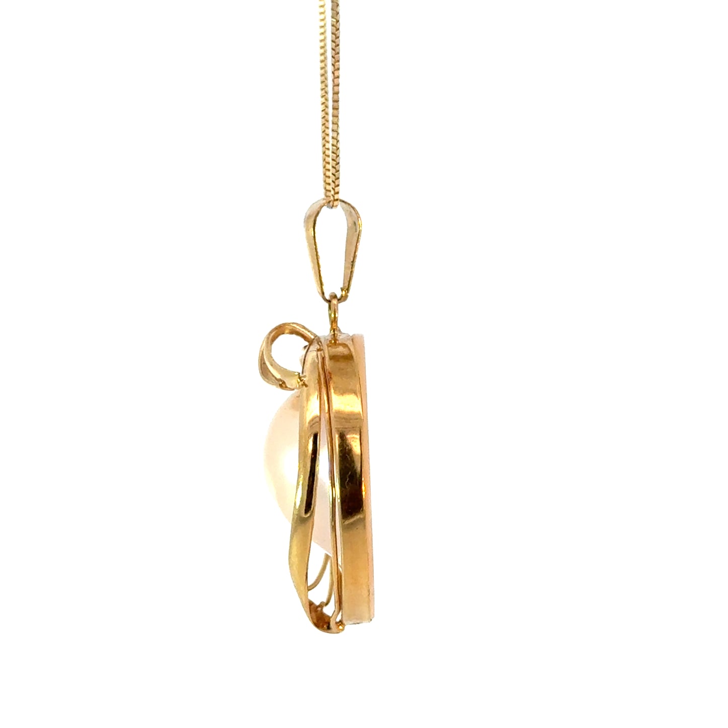 14K Yellow Gold Mother of Pearl Pendant