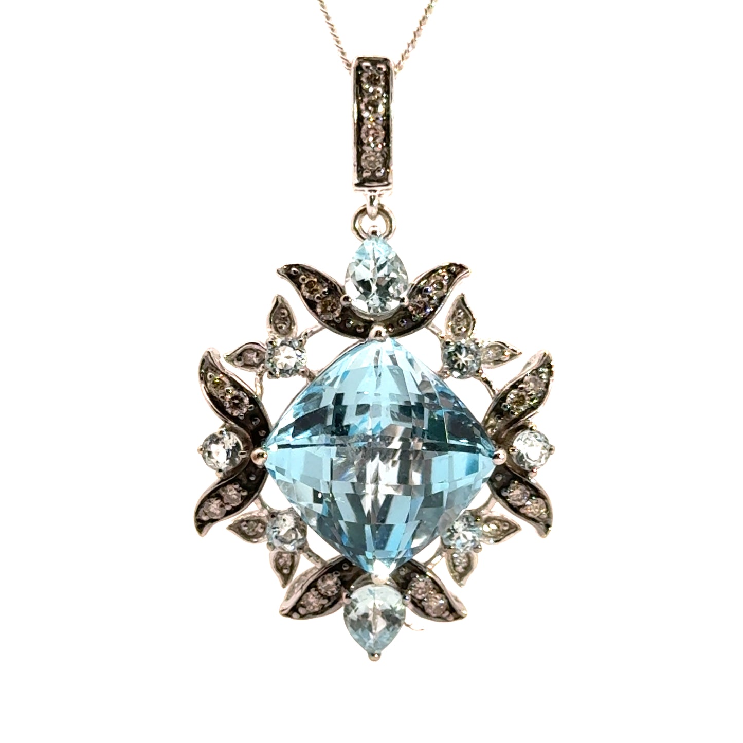 Stunning Le Vian Aquamarine & Diamond Pendant