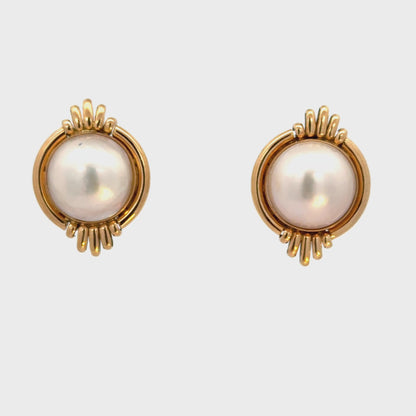 Estate 18K Yellow Gold Mother of Pearl Earrings | Timeless Classic