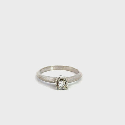 14K White Gold Vintage Diamond Ring – Petite Floral Setting